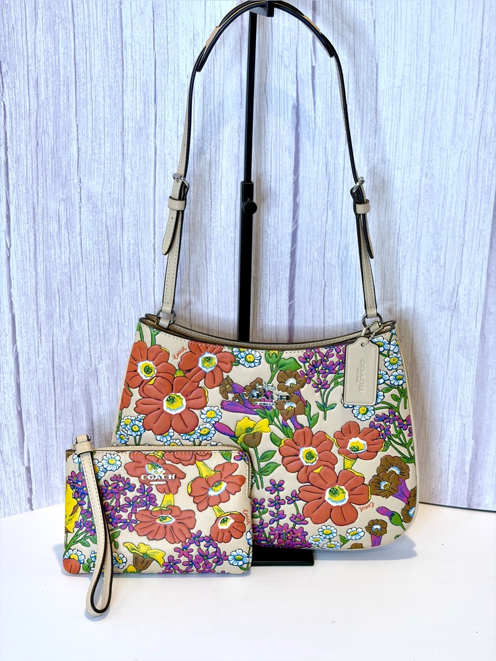 Coach Garden Floral Penelope bag. CR162 & matching wristlet